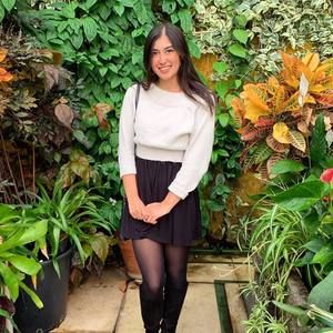 Meet your Posher, Izzy